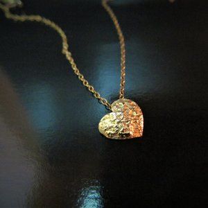Heart necklace. Gold necklace.